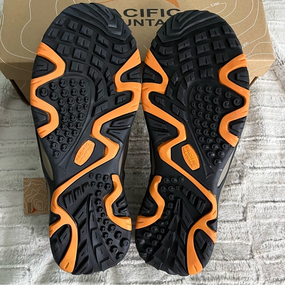 NWT Pacific Mountain Sandals - Picture 2 of 5